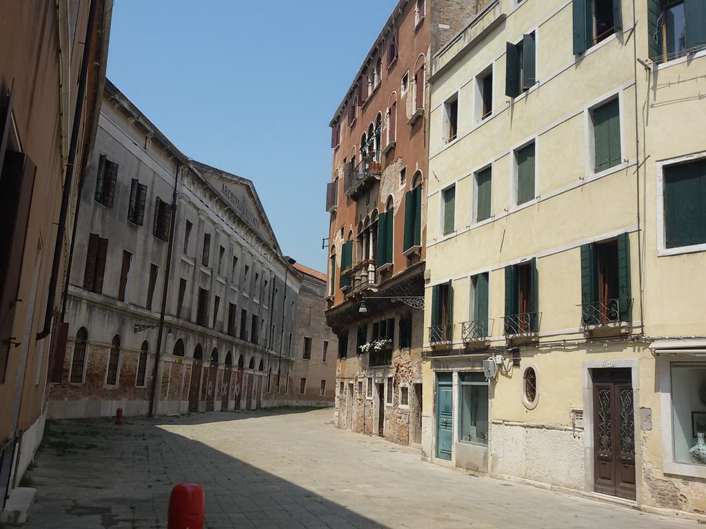 Ca' Badoer West Studio Veneţia Exterior foto